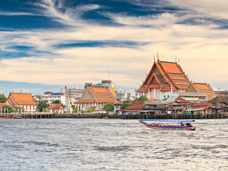 Bangkok: Khlong Toei Market & Bang Krachao Island Bike Tour - Khlong Toei Market: Bangkok’s biggest fresh market in your first 45 minutes