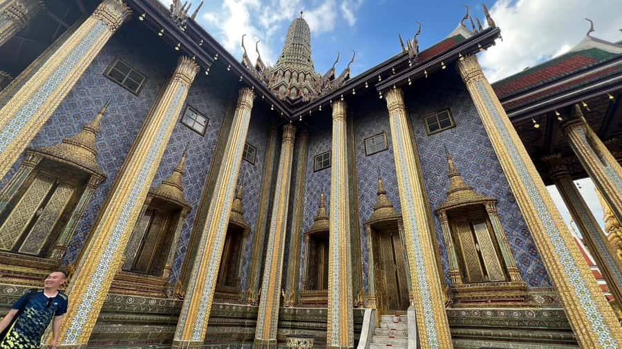 Bangkok: Kid On Tour Grand Palace and Emerald Buddha - Emerald Buddha Temple Stories Kids Can Actually Hold Onto