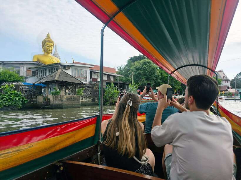 Bangkok Long Boat Canal a Big Buddha & Culture Markets Tour - Getting to Tha Chang and the first water transport