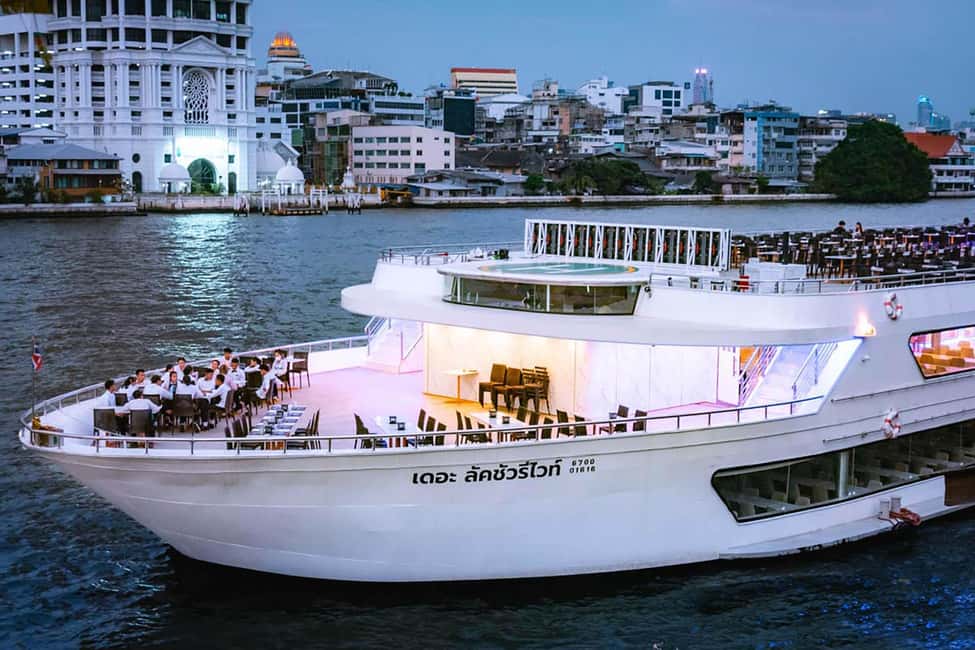 Bangkok Luxury White: Sunset or Buffet Dinner Cruise - Getting there and check-in timing at ICONSIAM Pier 4 and ASIATIQUE Dock 7