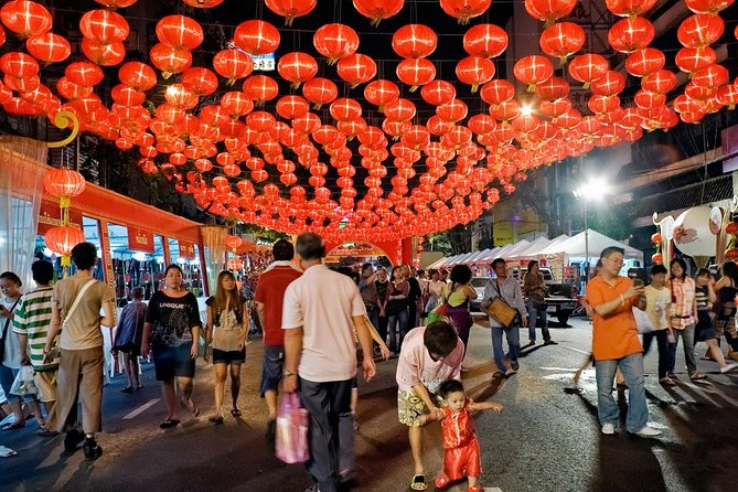 Bangkok: Magical Chinatown At Night With A Local Host - China Gate to the Area of the Largest Golden Buddha