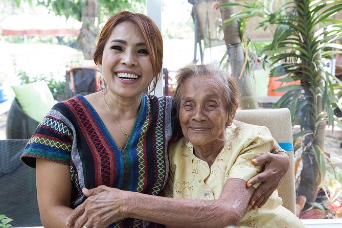 Bangkok Market Tour & Thai Cooking Class with Boat Ride with Aoy - Morning timing and how the day actually moves