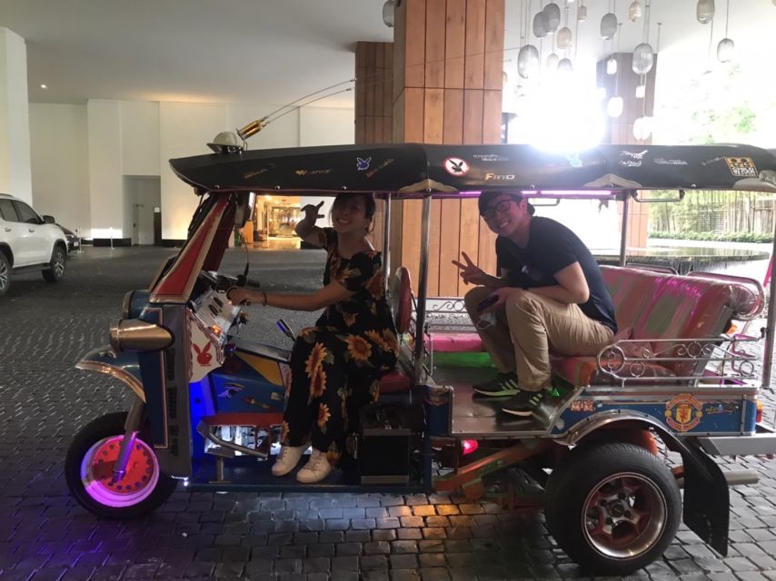 Bangkok: Michelin Guide Street Food Tour by Tuk Tuk - Optional Big Names: Jay Fai and Teens of Thailand Reality Check