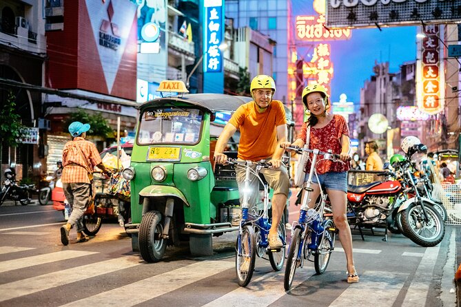 Bangkok Night Bike Tour -Hotel-pickup & Dinner - Rooftop Bar Time with One Complimentary Drink