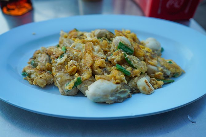 Bangkok Night Michelin Foodie Tour in Chinatown with 15+ tastings - Food Rules: Vegetarian Limits, Seafood Reality, and Allergies