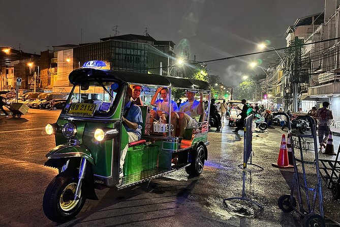 Bangkok Night Tour: Food, Temple & Tuk Tuk - Key highlights to know before you go