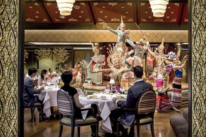 Bangkok Night Tour : Perfect Strangers - A 200-year-old Chinese house meets fish sauce factory stories