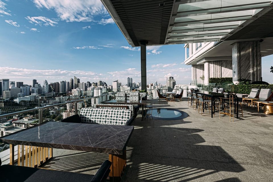 Bangkok: Nimitr Rooftop by 137 Pillars - The 90-minute dinner flow: what your evening feels like