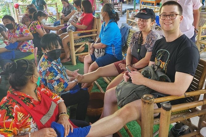 Bangkok Oasis Breezy Bike Tour - Food, Snacks, and Hydration: Built Into the Ride
