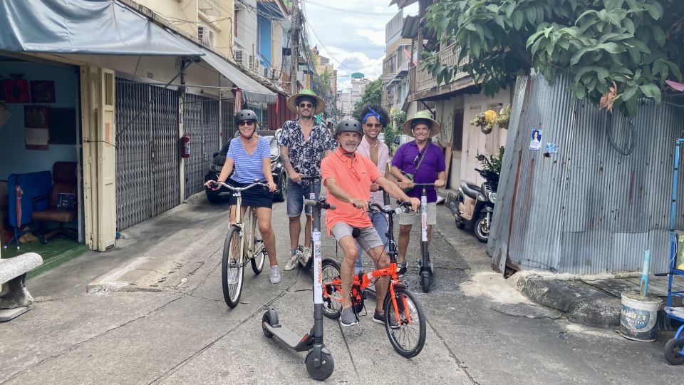 Bangkok : Old City Guided E-Scooter &/or Bike Tour - Phra Sumen Fort and the art of short, scenic pauses