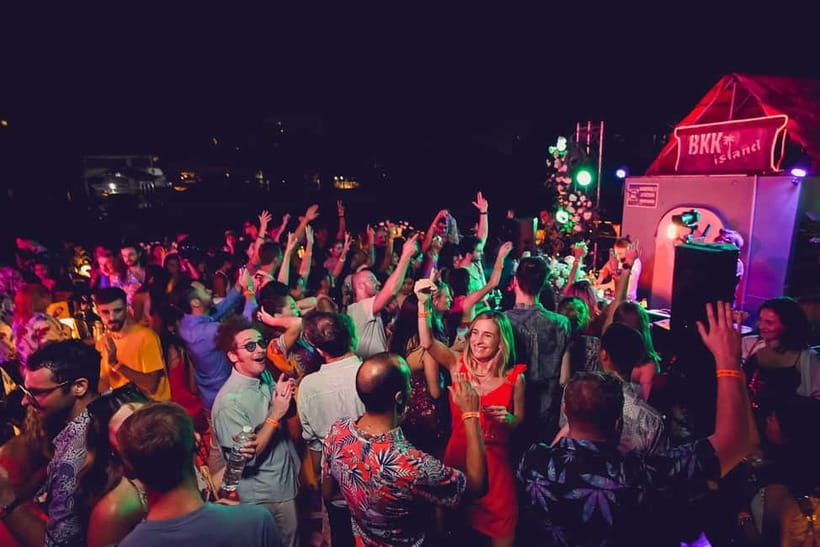 Bangkok: Party Boat Cruise with DJ and Live Music - Boarding setup: what to do when the party starts
