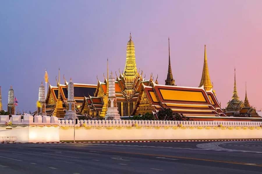 Bangkok: Private Charter with Customizable Route - Vehicle comfort: what luxury means when you’re in traffic