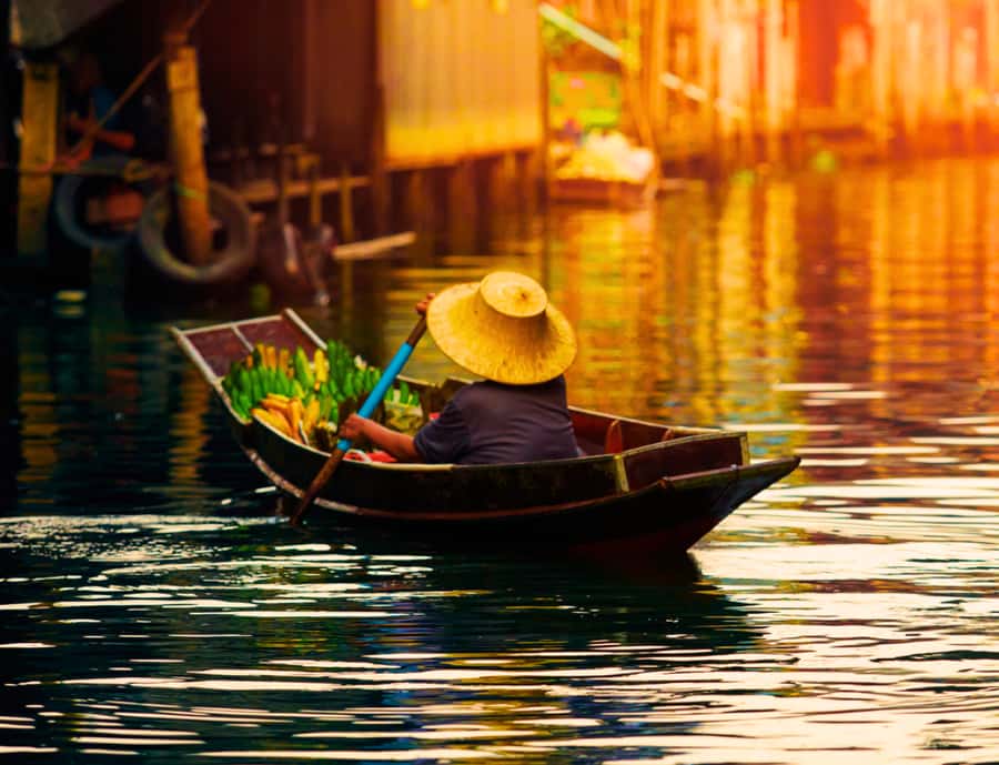 Bangkok: Private Damnoen Saduak Floating & Train Market Tour - How the full-day private format keeps the pace comfortable