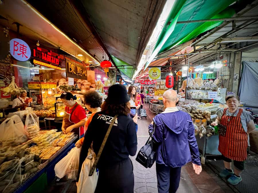 Bangkok Private Guide In and Around - Picking up fast, then moving smart through the city
