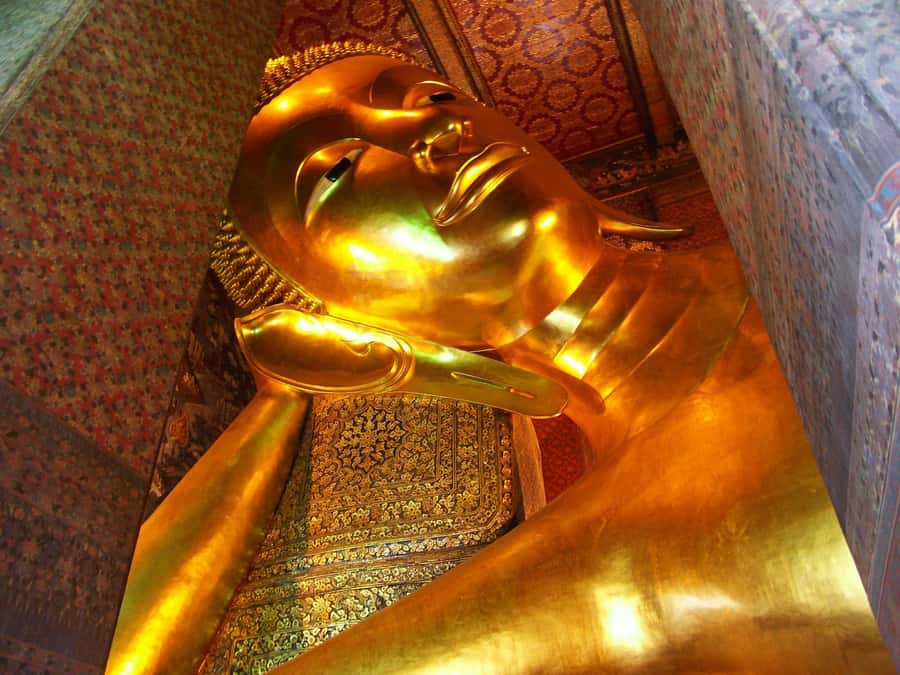 Bangkok Private Guide In and Around - Wat Benchamabophit: A calmer, different-feeling temple stop