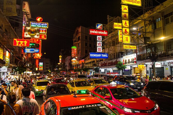 Bangkok Private & Personalised Experience with a Local (2-8hrs) - Emerald Buddha and royal details: where a guide changes your focus