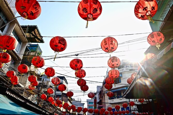 Bangkok Private Walking Food Tour with 10+ Tastings in Chinatown - Stop-by-stop: malls, river views, Chinatown, and a dose of culture
