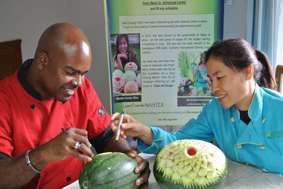 Bangkok: Professional Thai Fruit and Vegetable Carving Class - Key highlights that matter