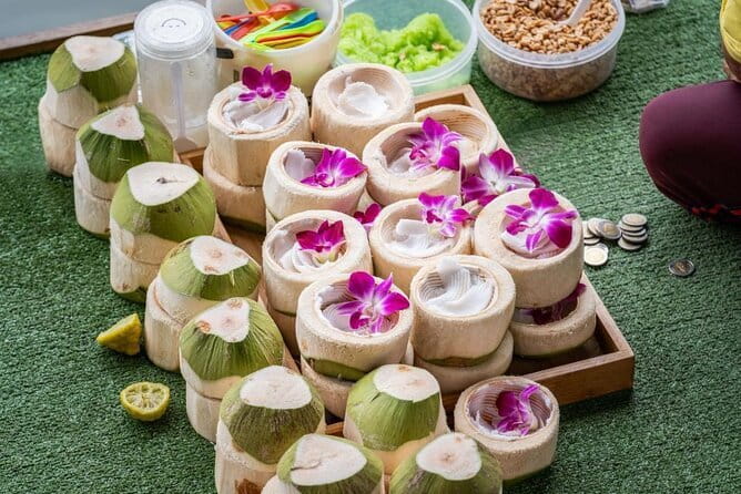 Bangkok: Railway & Damnoen Saduak Floating Market with Transfer - 7:00am Start: The Real Secret to Maeklong and Damnoen