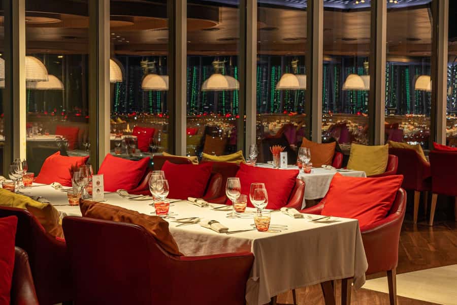 Bangkok: Red Sky Restaurant 55th Floor - Your 90 Minutes: How the Meal Fits the Time