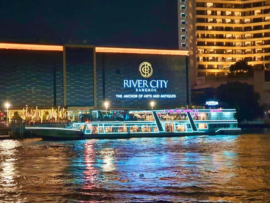 Bangkok: River Star Princess Chao Phraya Dinner Cruise - River Star Princess: what kind of night out this really is
