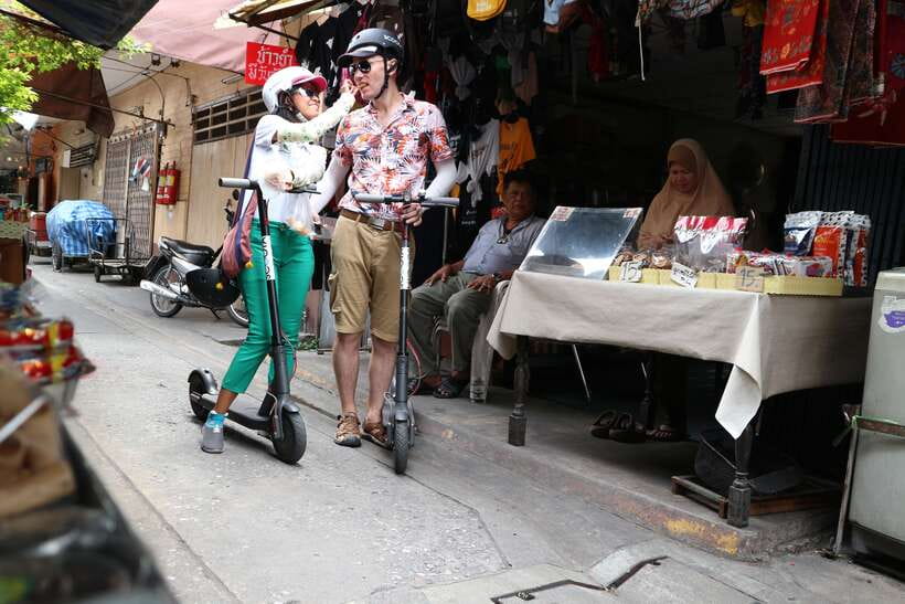 Bangkok: Riverside E-Scooter Adventure with StreetFood Snack - First minutes: scooter training and staying safe in real traffic