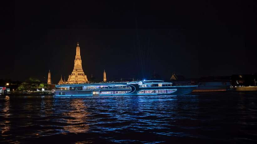 Bangkok: Royal Galaxy Cruise with Hotel Transfer - The 2-hour dinner cruise meal: buffet, sashimi, and pacing reality