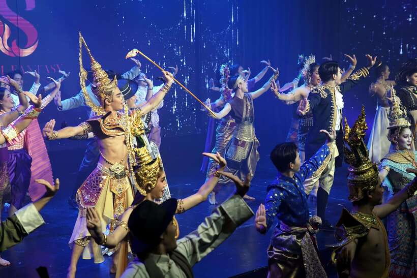 Bangkok: Royal Galaxy Dinner Cruise with Siam Fantasy Show - Should You Book This Royal Galaxy Cruise and Siam Fantasy Show?