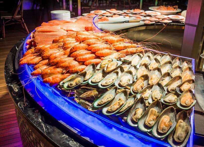 Bangkok: Royal Princess River Dinner Cruise with Live Music - Key things to know before you go