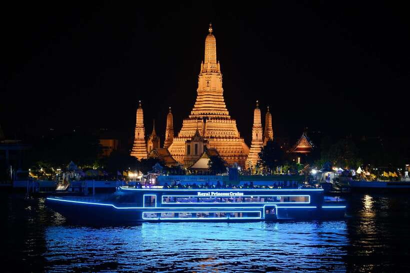 Bangkok: Royal Princess River Dinner Cruise with Live Music - Royal Princess Dinner Cruise: what you’re really buying for $28