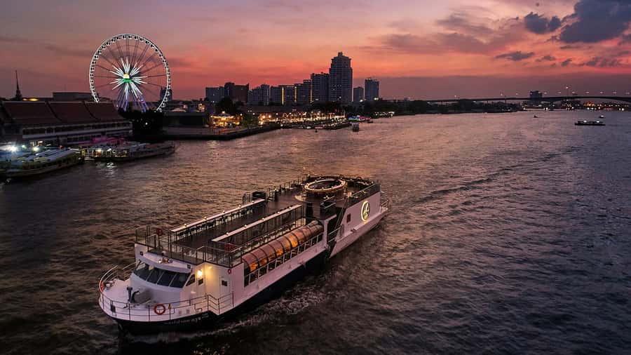 Bangkok: Saffron Chao Phraya River Dinner Cruise - Key highlights you’ll feel right away