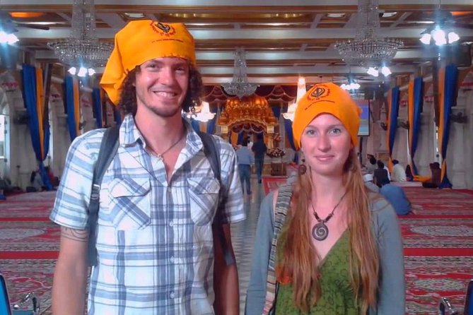Bangkok Selfie Expert Tour: Little India, Wat Traimit & Wat Pho - The guide and group size: small enough for attention, variable enough to plan