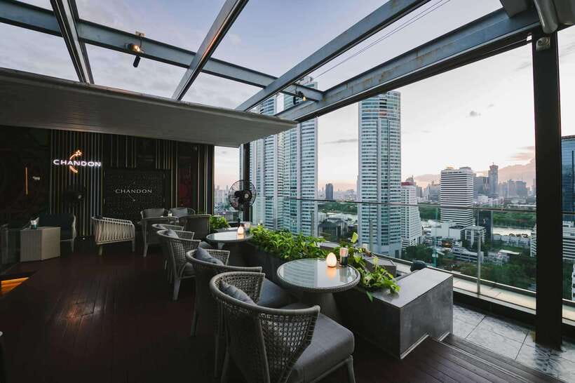 Bangkok: Sky on 20 Rooftop Bar With Free Flow Drinks - Sky on 20 Rooftop Bar: what the height changes