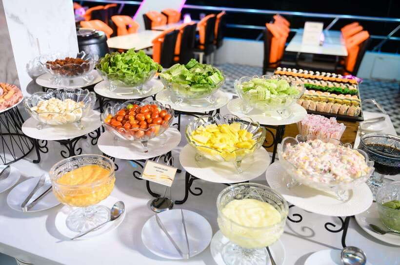 Bangkok: Smile Riverside Dinner Cruise - Bangkok by Night From the Chao Phraya: What You’re Really Paying For