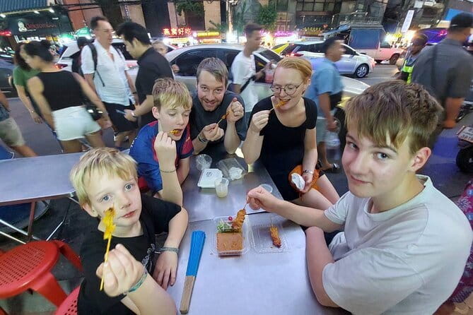 Bangkok : Sunset Food tour by Tuk Tuk boat with big Buddha view - The Food Plan: More Than Snacks, With Local-Style Meals