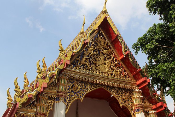 Bangkok Temples and City Highlights Tour - Gems Gallery at the End: A Break or a Sales Stop