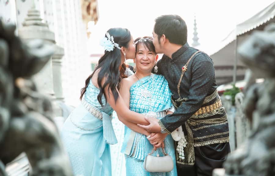 Bangkok: Thai Costume Photoshoot at Wat Arun - Price and what $80 covers (and what it doesn’t)