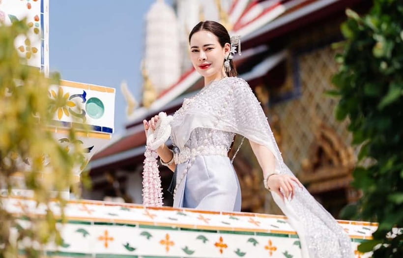 Bangkok: Thai Costume Rental + Hairdo, Makeup & Accessories - What you actually get: costume rental plus styling