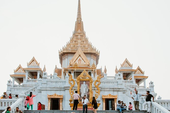 Bangkok Three Temples and The City - Wat Arun at the Chao Phraya: the riverfront temple effect