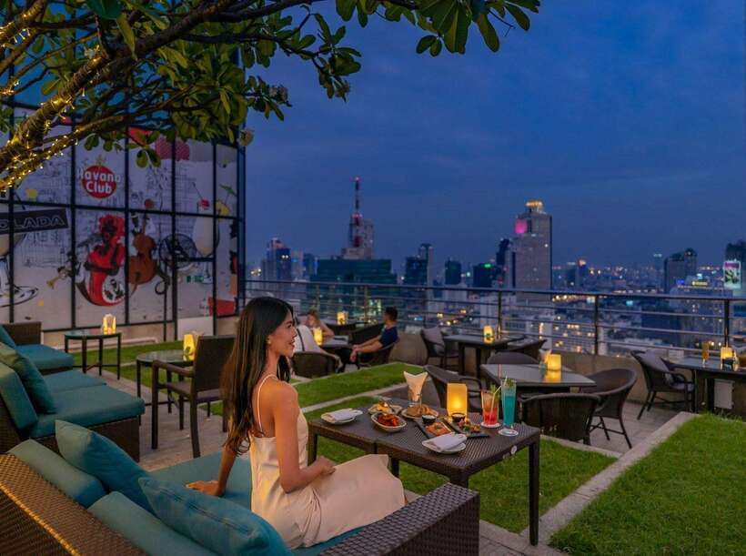 Bangkok: ThreeSixty Rooftop Bar at Millennium Hilton - ThreeSixty Rooftop: The real payoff is the full 360 over the Chao Phraya
