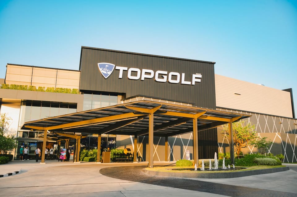 Bangkok: Topgolf Megacity Packages - Sharing set food and drinks: where the package feels smartest