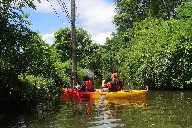 Bangkok Tour by Boat and Bike - Lunch: Thai food that’s included and actually local