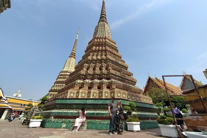 Bangkok Tour: Highlights & Hidden Gems & Long Tail Boat - Stop 4: Wat Phra Chetuphon (Wat Pho) and the Reclining Buddha