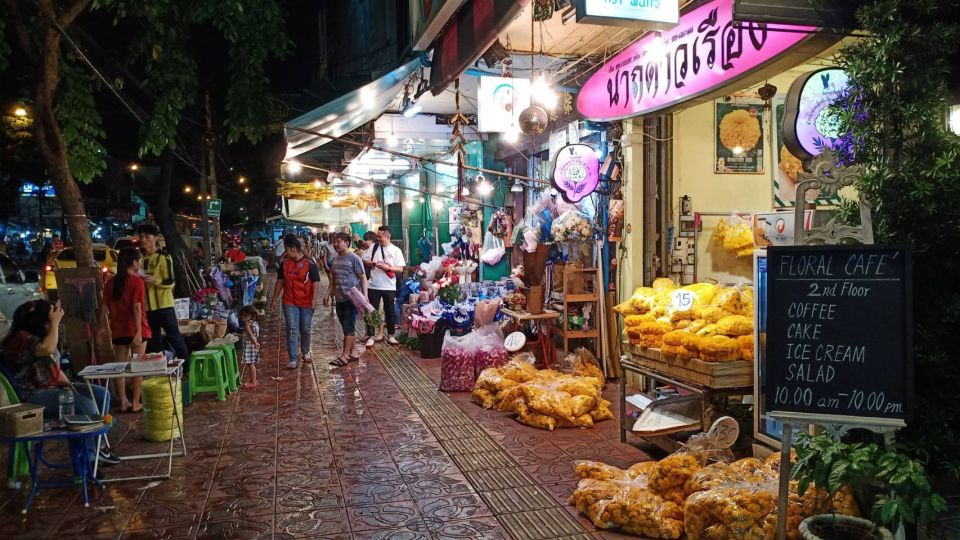 Bangkok: Travstore Original Bangkok Discovery Tour - Ferry to Wat Arun: the river is the real guide here
