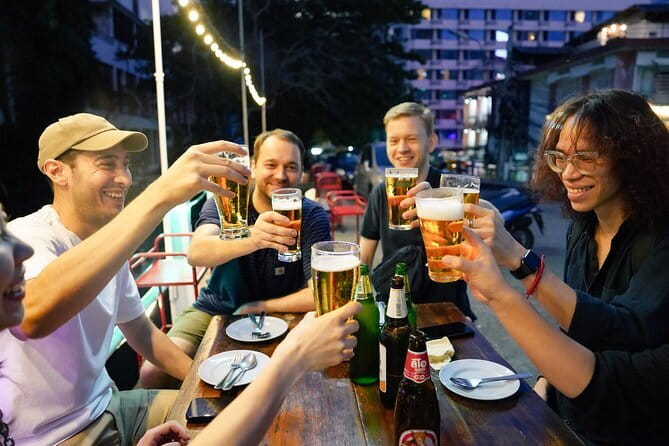 Bangkok Tuk Tuk Night Tour with food & drinks in Siam & Silom - Where you meet: Umadevi Shrine near Chit Lom