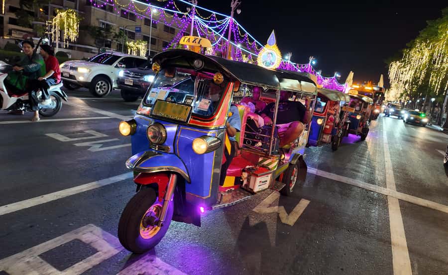 Bangkok: TUK TUK Tour Night Life Private with Hotel Pick Up - Private Tuk-Tuk Night Ride: Why This Style Works In Bangkok