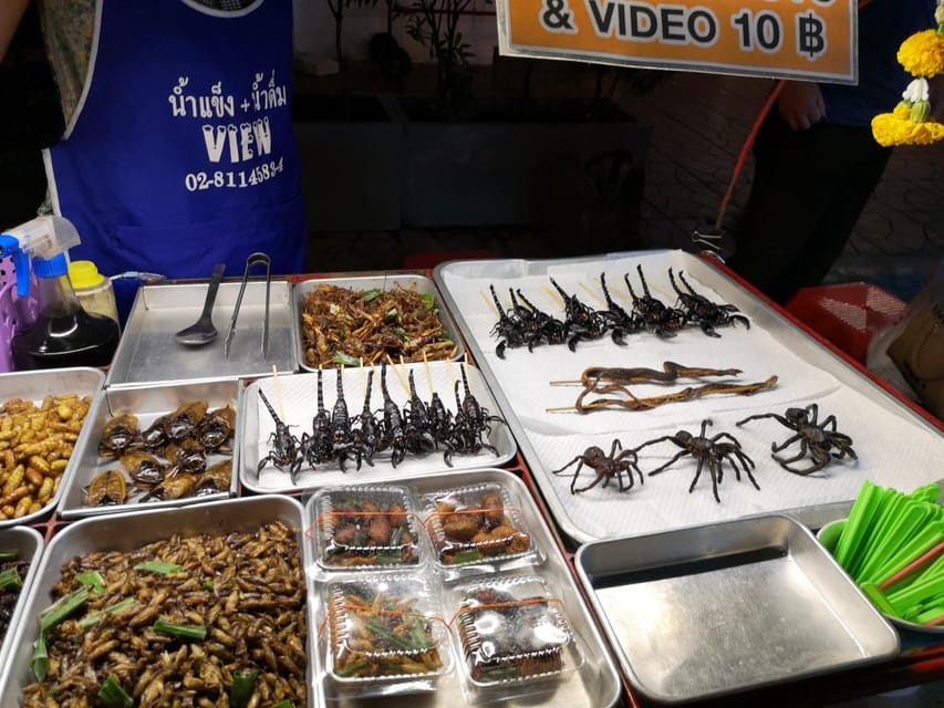 Bangkok: TUK TUK Tour Night Life Private with Hotel Pick Up - Wat Arun From A Secret Bar: The View Break That Makes The Whole Tour Click