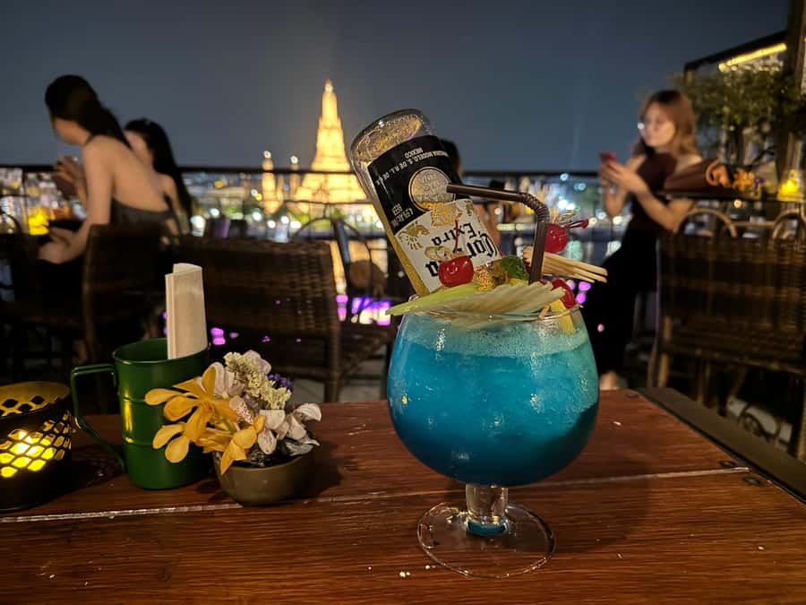 Bangkok: TUK TUK Tour Night Life Private with Hotel Pick Up - Chinatown Street Food And Guided Walking: Eat What You Feel Like