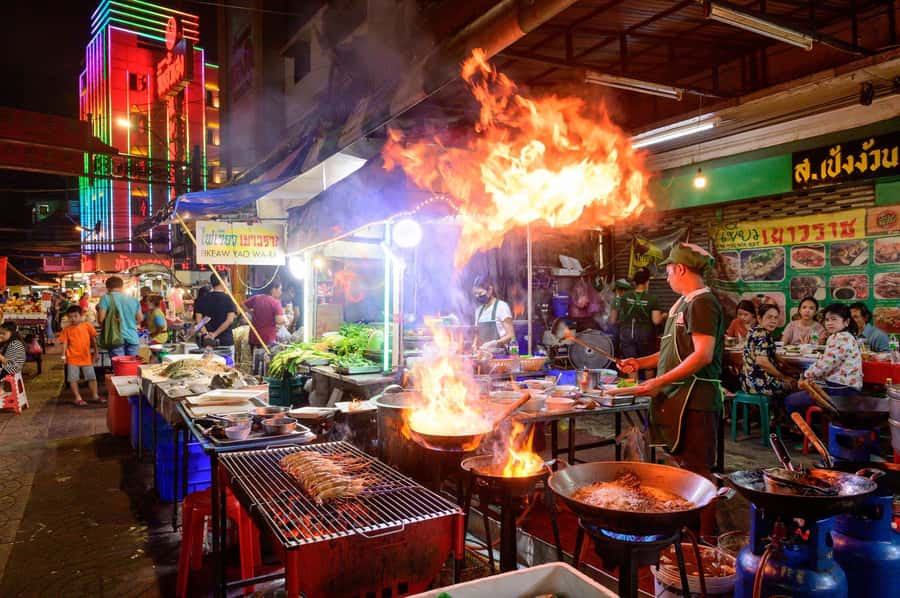 Bangkok: TUK TUK Tour Night Life Private with Hotel Pick Up - Hotel Pickup To Ratchanadda Temple Lights: Starting With The Best Kind Of WOW