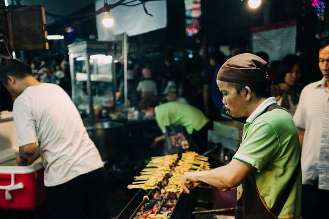 Bangkok TUK TUK Twilight Cultures Market and Food Taste - Stop 4: Rattanakosin Island for sunset light and Chao Phraya views